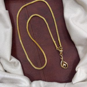 CUTE PENDANT WITH GOLD BOX PATTERN 18” CHAIN MF5289 – OVAL PEACOCK